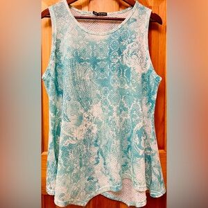 Women’s “StoryBuk” Aqua & White Paisley Print Tank Top w/ Asymmetrical Hemline